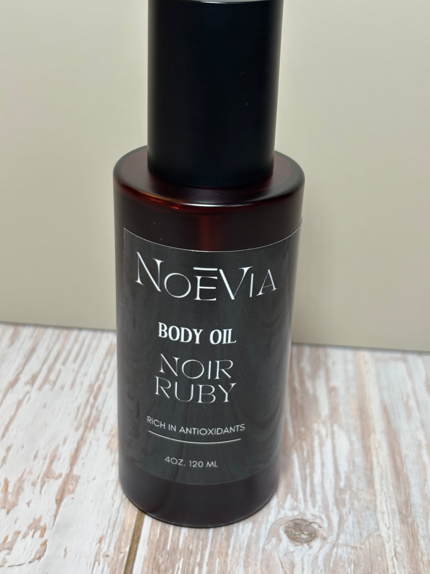 Noir Ruby